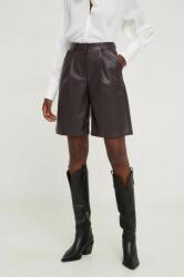Answear Lab pantaloni scurti femei, culoarea maro, neted, high waist BMYX-SZD030_88X