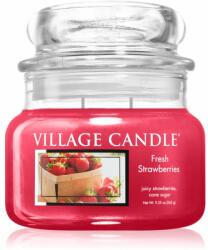 Village Candle Fresh Strawberries lumânare parfumată 262 g