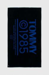 Tommy Hilfiger pamut törölköző sötétkék - sötétkék Univerzális méret - answear - 24 990 Ft
