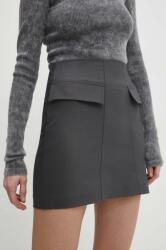 Answear Lab szoknya szürke, mini, harang alakú - szürke S - answear - 10 990 Ft