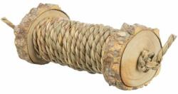  Rágcsálójáték, fa, 5 x 18 cm, tengeri fű tekercs - rágcsálójáték, fa