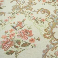  Classic 2 világos alapon virágos bútorvászon