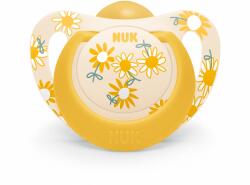 Nuk Каучукова залъгалка NUK - Star, 6-18 месеца, жълта с цветя + кутийка (10734076-Жълта с цветя)