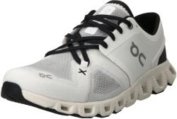On Rövid szárú sportcipők 'CloudX3' fehér, Méret 42