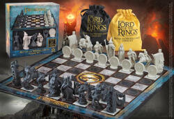 Noble Collection Set Sah Stapanul Inelelor- Battle for Middle Earth