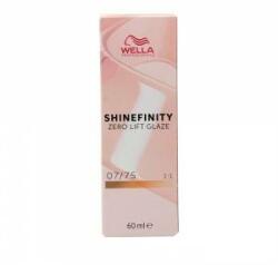 Wella Colorare Permanentă Wella Shinefinity Nº 07/75 (60 ml)
