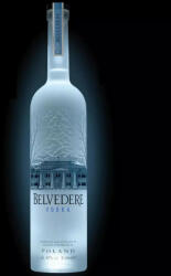 LVMH Belvedere Magnum Vodka (3L 40%) (LED Világítással)