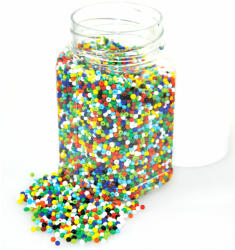 Playbox PlayBox: Fűzhető színes műanyag gyöngyök 2-3 mm 500g-os csomag (2470711) - jatekshop