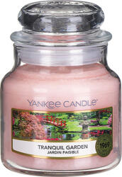 Yankee Candle Yankee gyertya, csendes kert, gyertya üvegedényben 104 g (NW3477116)