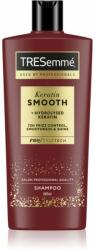 TRESemmé Keratin Smooth şampon de netezire pentru par indisciplinat 685 ml