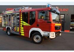 Revell Schlingmann HLF 20 makett kamion (07452) (07452)