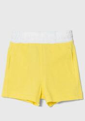 United Colors of Benetton gyerek pamut rövidnadrág sárga, állítható derekú - sárga 90 - answear - 8 390 Ft