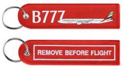 Emirates remove Before Flight kulcstartó B-777