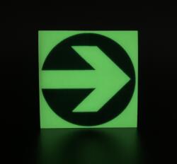 CZ Biztonsági tábla - csúszásmentes padló nyíl fotolumineszcens