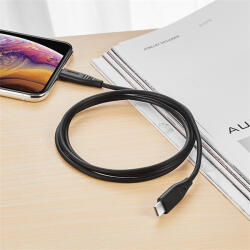 ESR 5V/3A 1m fekete USB C lightning PD kábel (ESR-PD-CABLE-BK) - haztartasibolt
