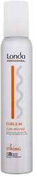 Londa Professional Curls In Curl Mousse hajhab a göndör vagy hullámos tincsek kiemelésére 200 ml