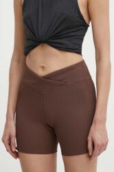 Reebok pantaloni scurți de yoga LUX Collection culoarea maro, neted, medium waist, 100075382 PPYH-SZD0MR_88X