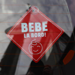 Empria Semn bebe la bord, sticker cu ventuza, atentionare baby on board, siguranta auto, Empria, Rosu (BabyOnBordRS)