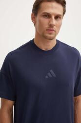 Adidas pamut póló All SZN sötétkék, férfi, nyomott mintás, IY4135 - sötétkék S