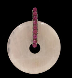  Egyedi rózsakvarc fánk medál, rubin gyöngyökkel