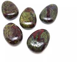 R. M. ékszer Átfúrt Jáspis sárkány csepp medál (020539)