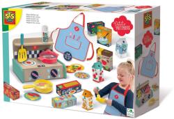SES Creative Set de joaca bucatarie cu aragaz din lemn, sort bucatar, 10 produse supermarket si accesorii (18015) Bucatarie copii