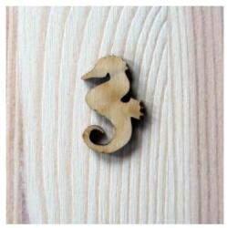  Natúr fa csikóhal, mérete: 2x3 cm