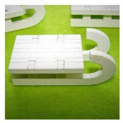  Fehér fa 3D szánkó, kicsi. Mérete: 3, 5x2, 6 cm