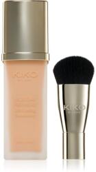 KIKO Milano Holiday Première 24h Lasting Foundation vízálló folyékony make-up ecsettel árnyalat 05 Almond 28 ml