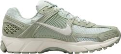 Nike ZOOM VOMERO 5 Cipők hf1553-300 Méret 44, 5 EU