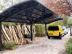 Aluplex 3×6 m-es 3 lábon álló kocsibeálló, autóbeálló