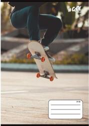 Victoria Skateboard A5 21-32 4-8. osztályos Tűzött Vonalas Füzet (ISVFC79)