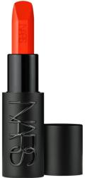 NARS Explicit Lipstick selyem rúzs árnyalat MISCHIEVOUS 3.8 g