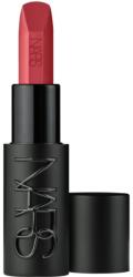 NARS Explicit Lipstick selyem rúzs árnyalat NO STRINGS 3.8 g
