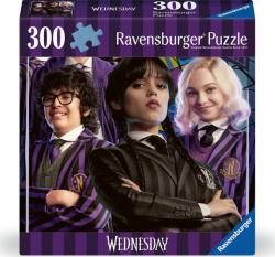 Ravensburger - Wednesday - A Kívülállók, menők! 300 darabos kirakó (17574)