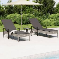 vidaXL 2 db szürke polyrattan napozóágy asztallal és párnával (362808)