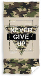 PEace/Never Give Up terepmintás törölköző, 70x140 cm