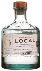  Local mezcal (0, 7L / 42%)