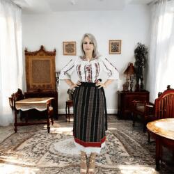 Ie traditionala Set traditional format din catrinta , brau si ie - Hera 2