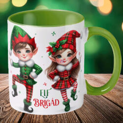 Deconline Customs Karácsonyi bögre "Elf Brigád" 330 ml kerámia Zöld Full HD (DO129193-GREEN-MUG)