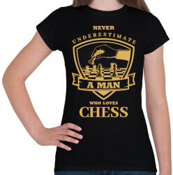 printfashion A man who loves chess - Női póló - Fekete (7451867)