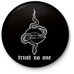 printfashion Trust no one - Kitűző, hűtőmágnes - Fekete (16760688)