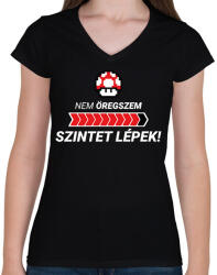 printfashion Nem öregszem, szintet lépek! - Női V-nyakú póló - Fekete (11448406)