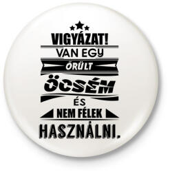 printfashion Van egy őrült öcsém - Kitűző, hűtőmágnes - Fehér (3088732)