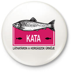 printfashion Láthatáron a horgászok űrnője - Névvel - Kitűző, hűtőmágnes - Fehér (6287339)