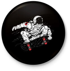 printfashion Gördeszkás Asztronauta - Kitűző, hűtőmágnes - Fekete (3097821)
