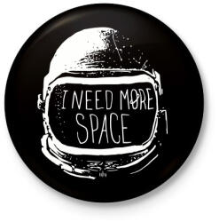 printfashion I need more Space - Kitűző, hűtőmágnes - Fekete (3097433)