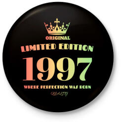 printfashion 1997 - Kitűző, hűtőmágnes - Fekete (4469773)