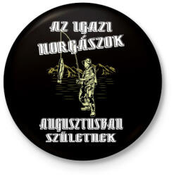 printfashion Augusztusi horgász - Kitűző, hűtőmágnes - Fekete (4770324)