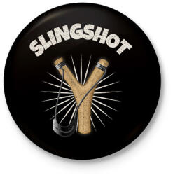 printfashion SLINGSHOT - Kitűző, hűtőmágnes - Fekete (11432664)